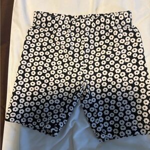 Hanna Andersson Black & White Floral Swim/Active Shorts